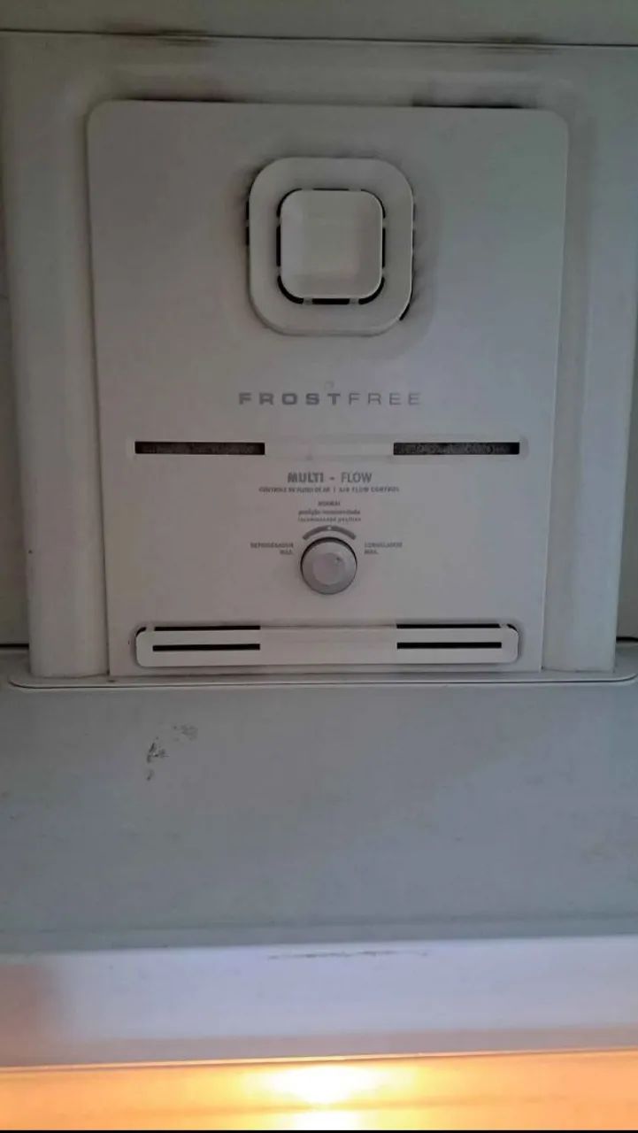 Geladeira Eletrolux Frost Free RF 38 funcionando perfeitamente  - Foto 2