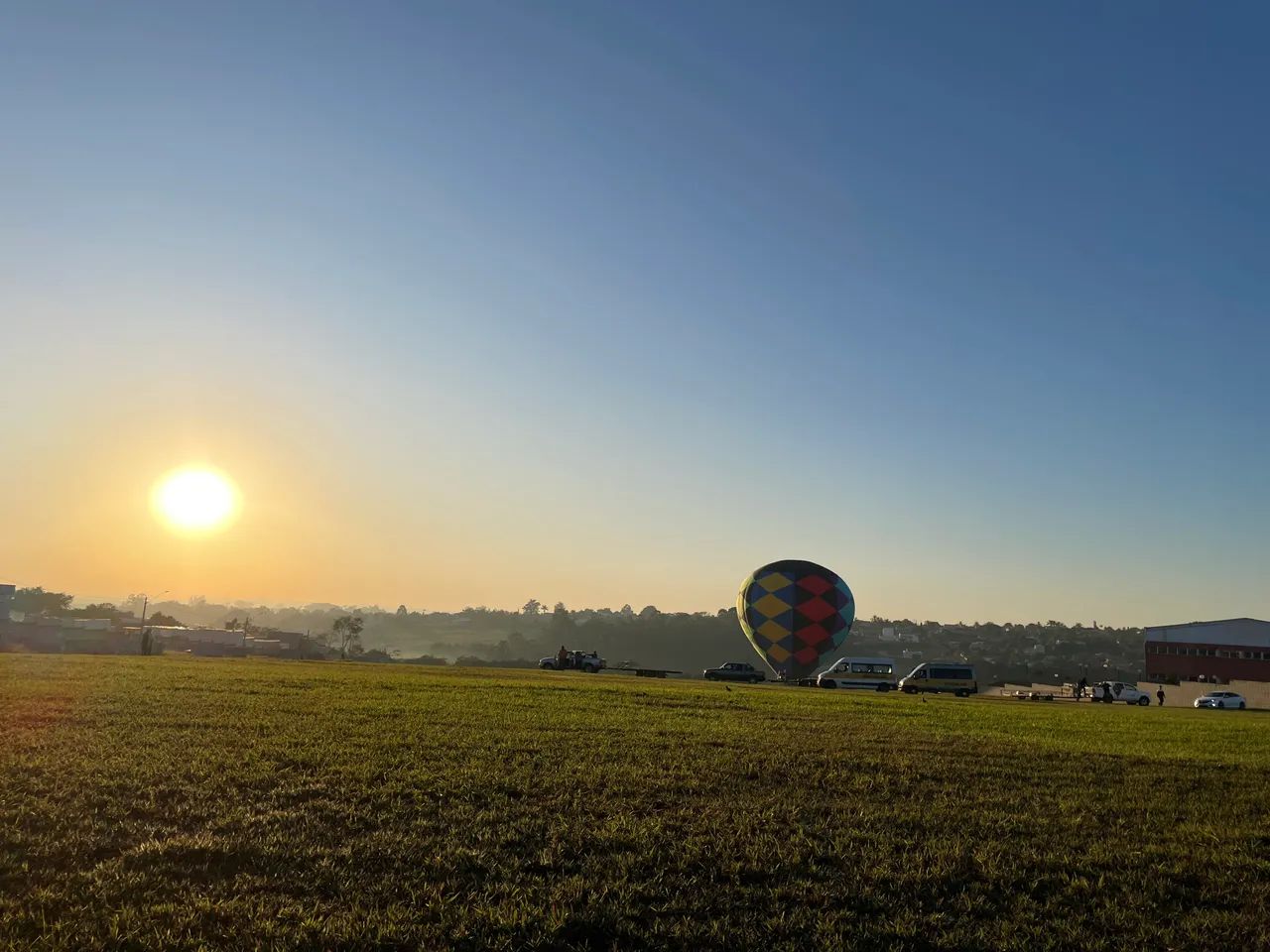 Foto - Cotia - Granja Carolina