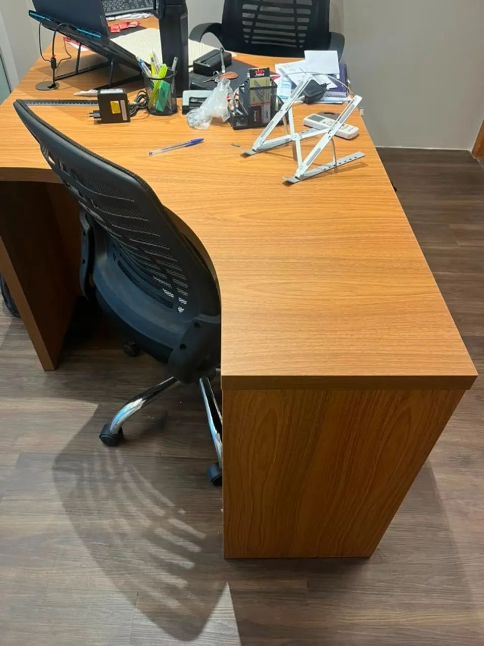 Cadeiras de escritorio e mesa de posto de trabalho - Foto 3