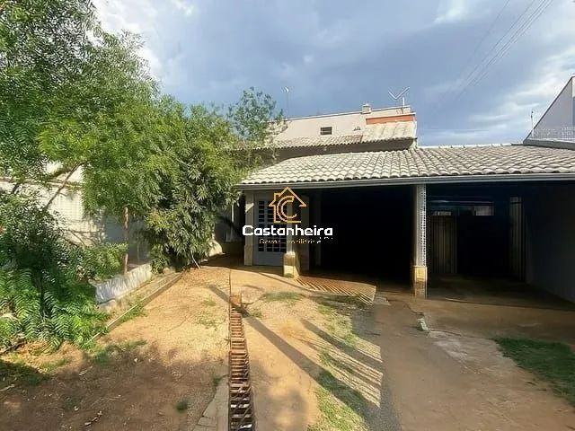 Casa com Edícula Independente - Plano Diretor Sul
