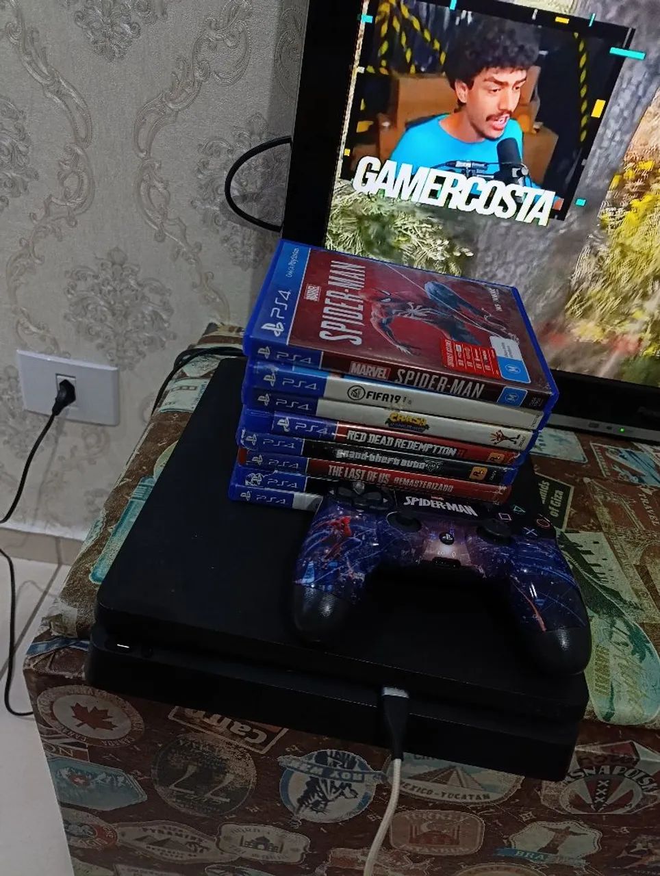 PS4 slim com jogos e controle - Foto 2