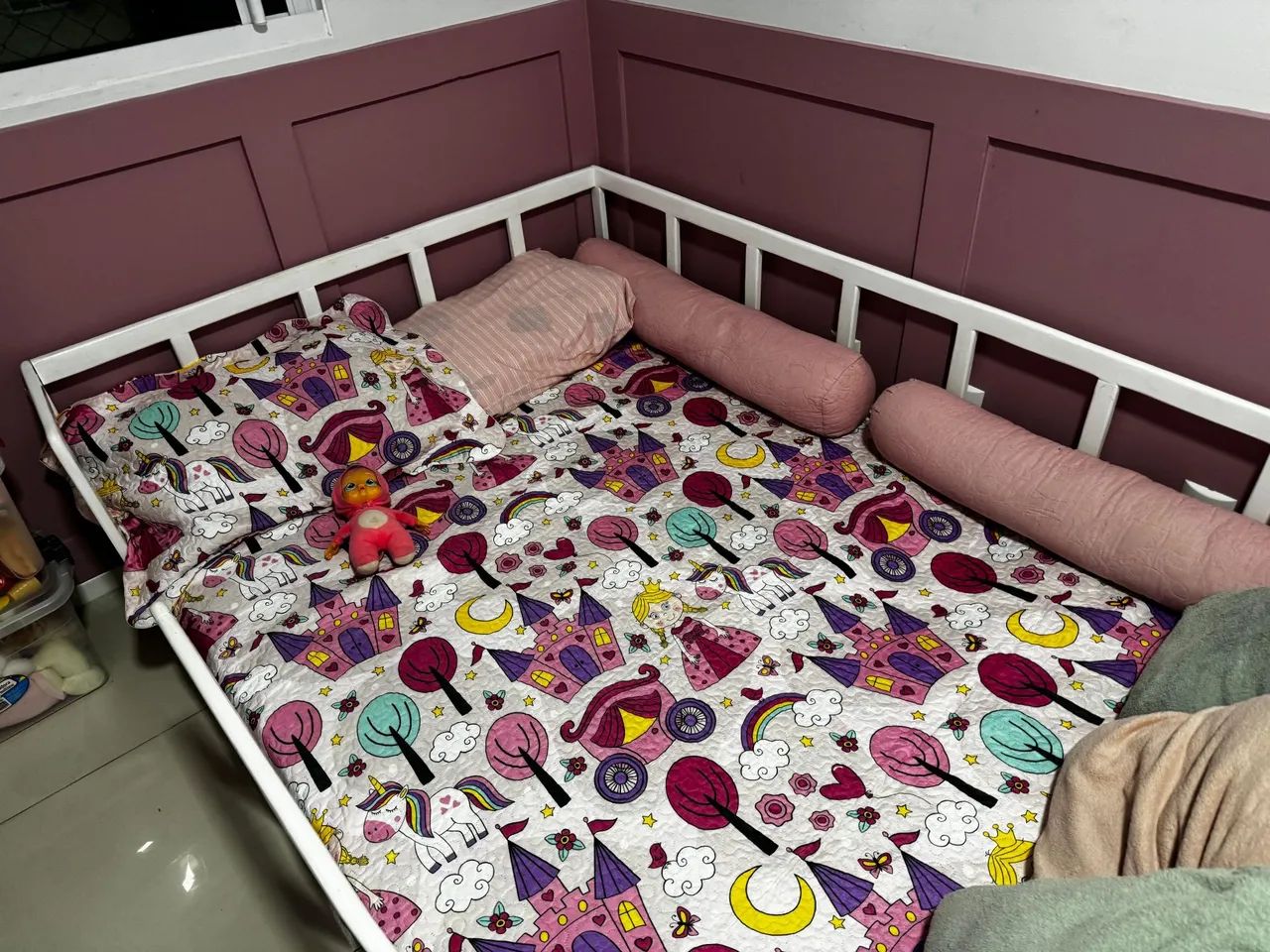 Cama de madeira 