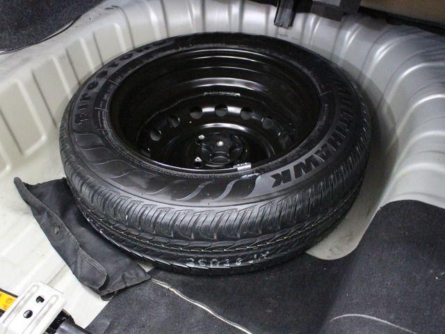 VERSA UNIQUE 1.6 16V Flex 4p Mec. - Foto 12