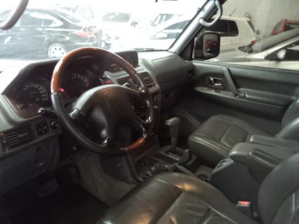 Pajero Gls 3.5 V6 Automatica 4x4 7 Lugares 1999 Prata Confira - Foto 2