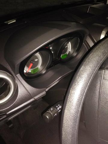 Ford Fiesta 1.6 - 2013 "particular" - Foto 7