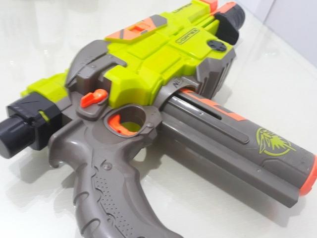 Lançador Nerf Vórtex Lumitron - Hasbro