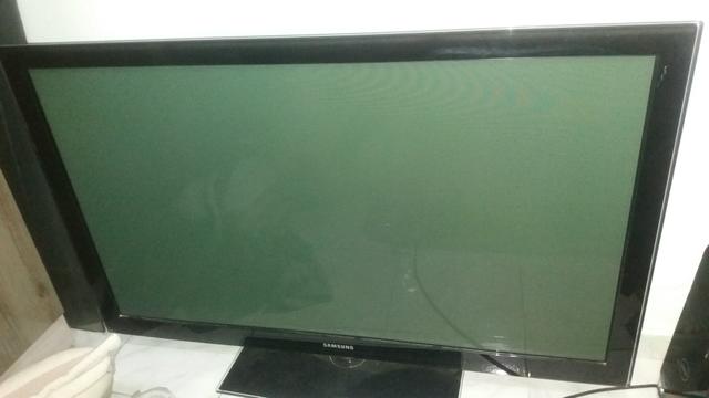Vendo ou troco TV 52 polegada com defeito