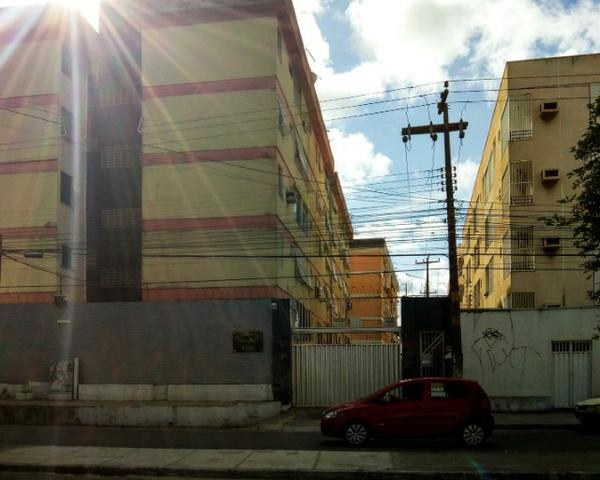 AP na Messejana, bem localizado próximo ao centro, 2 quartos, frente ao Paço da Messejana - Foto 2