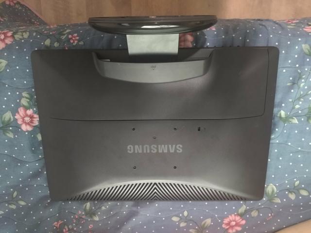 Monitor Samsung SyncMaster 19 - Foto 2