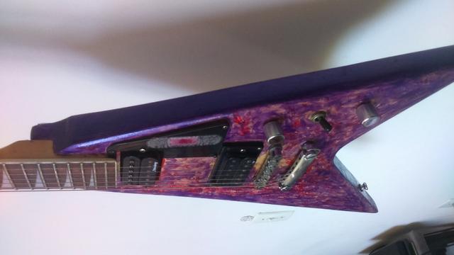 Guitarra Fly V stringberg - Foto 3