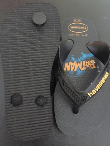 Chinelo havaianas batman 23/24 - Foto 3