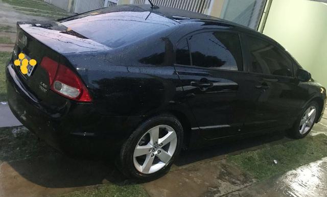Honda Civic LXS 1.8 (149 CV) Flex, ano 2010 - Foto 2
