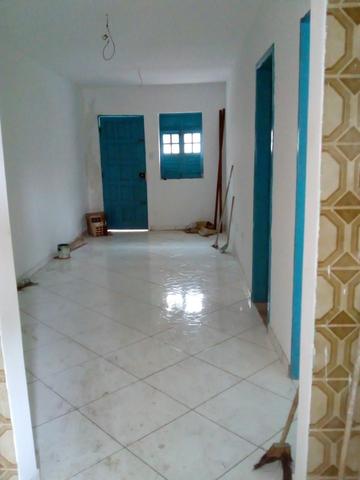 Duas casas + quintal com escritura - Foto 5