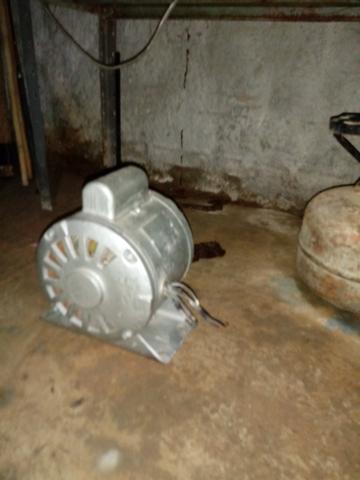Motor de baixa Rotacão 0,5 cv monofásico