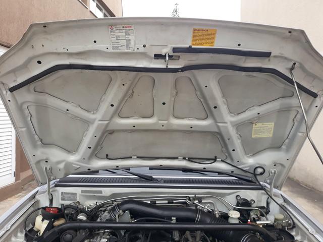 Mitsubishi TR4 câmbio manual 4x4 impecável 2011 C/ GNV - Foto 20