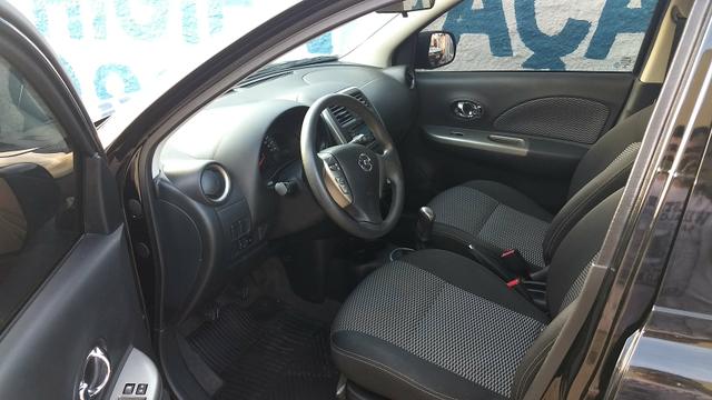 Nissan march