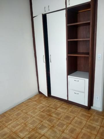 Apartamento Itapuã 3 quartos com dependência R$1.200,00 - Foto 9