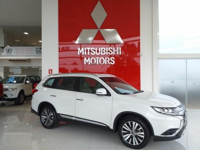 MITSUBISHI OUTLANDER 2.2 MIVEC DI-D DIESEL HPE-S AWD AUTOMATICO.