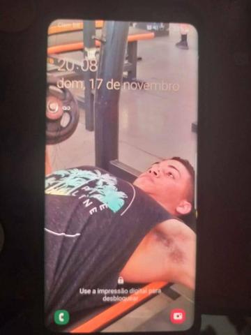Vendo Galaxy S8 64gb, troco apenas por IPhone - Foto 3