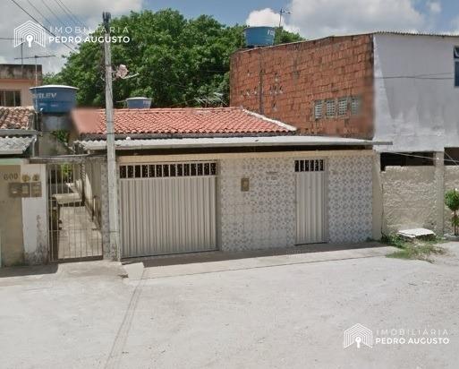 Casa: 3 Qts, 80m² com 2 vagas de garagens cobertas na Iputinga!