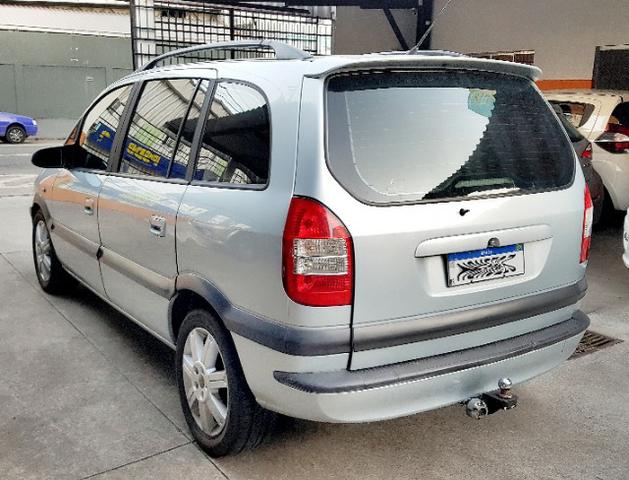 Zafira 2.0 Elite, Aut, 7 Lugares, GNV, Top, Financio! - Foto 2