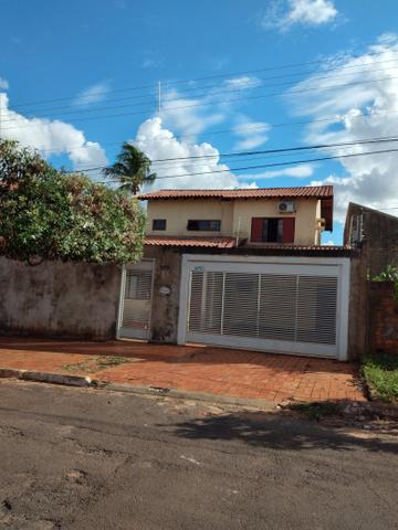 Vende Se. aceita se terrenos . carro. apartamento no negócio./ aluga se sobrado