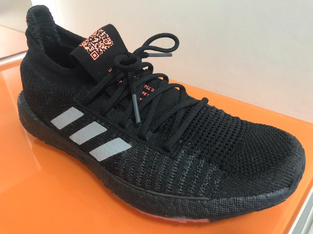 Tênis Adidas UltraBoost Masculino Tamanho 42 - Foto 4