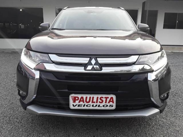 Mitsubishi Outlander 2.2 - Foto 2
