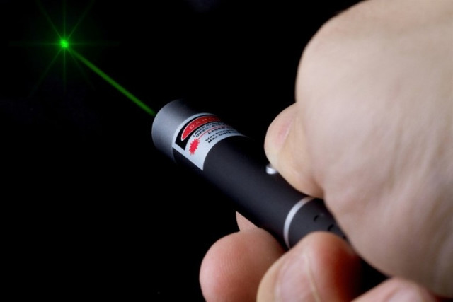 Super Caneta Laser Point 10.000mW Forte Verde Kit Estojo Luxo