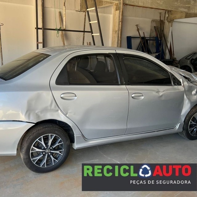 Sucata de Etios para retirada de peças  - Foto 5
