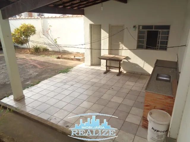 Cod. 4010 - Vende casa bairro Iguaçu, 03 quartos, 02 vagas - Foto 2