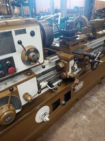 Diversos tornos mecânicos