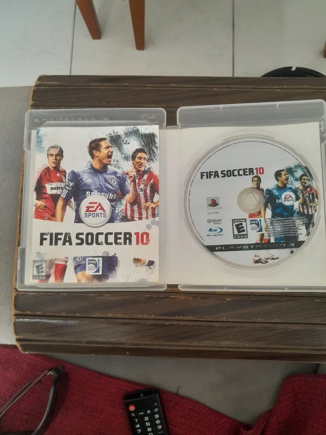 Jogos FIFA para PS4 Satão • OLX Portugal