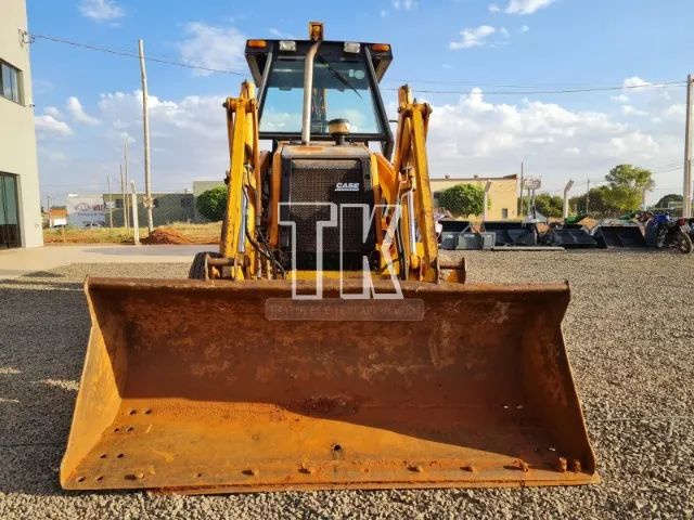 cod.890 - Retroescavadeira Case 580 L 4X2 Ano 2004 - TK Tratores Nova Andradina - MS  - Foto 5