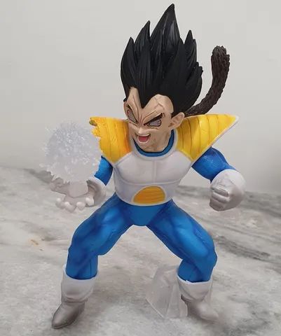 Vegeta se transformando em oozaru cerca de 16cm - Foto 4