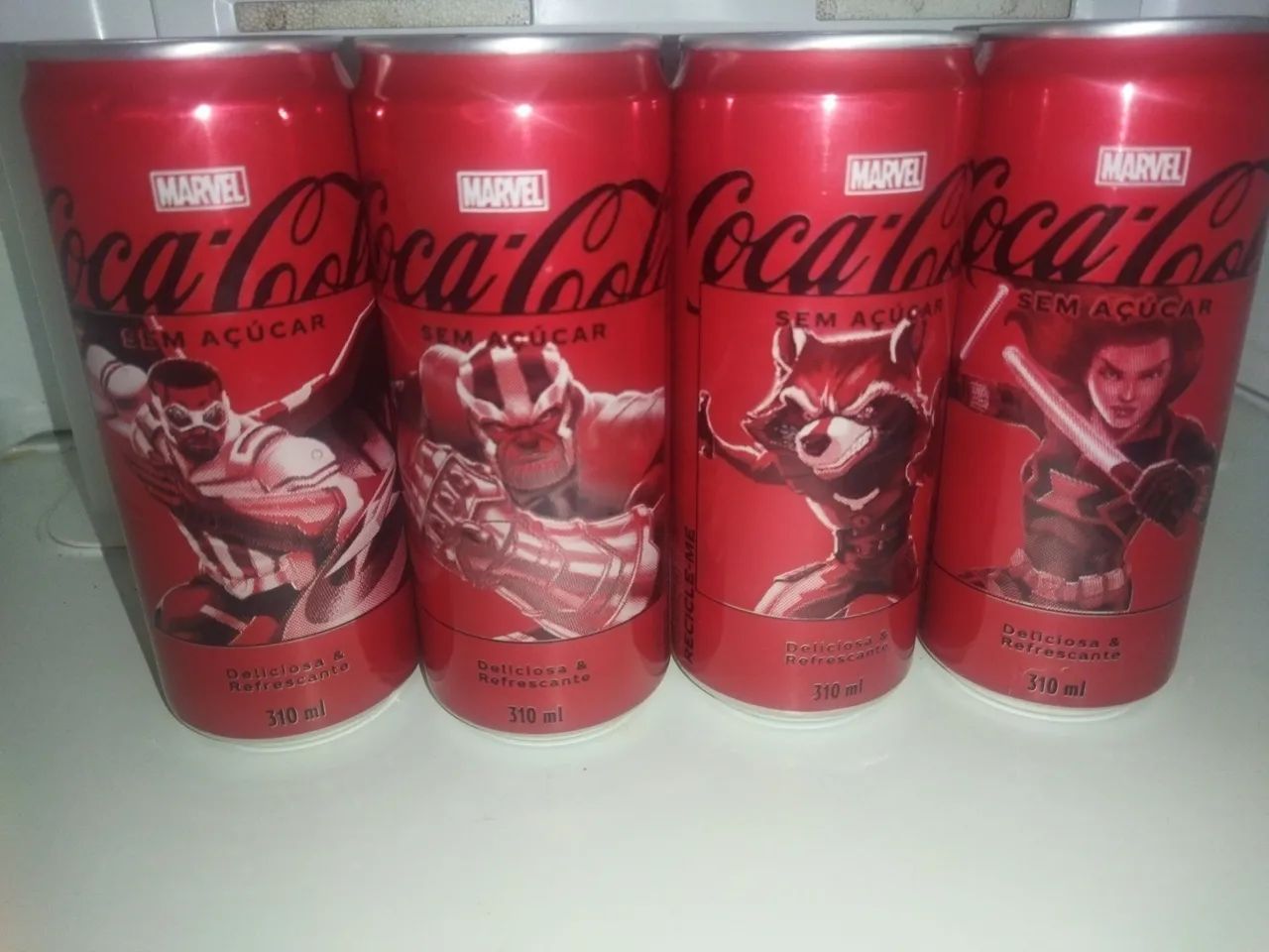 1 latas Coca cola