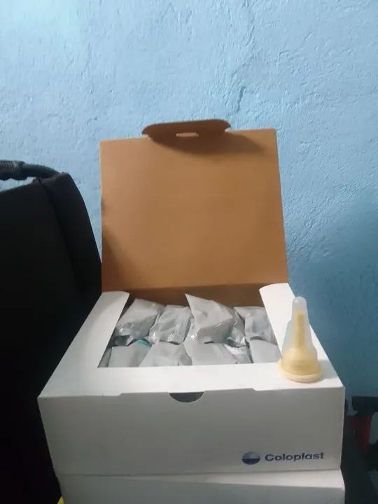 Dispositivo p incontinência urinária da Coloplat Caixa com 30 unidade 35Mn tamanho G  - Foto 2