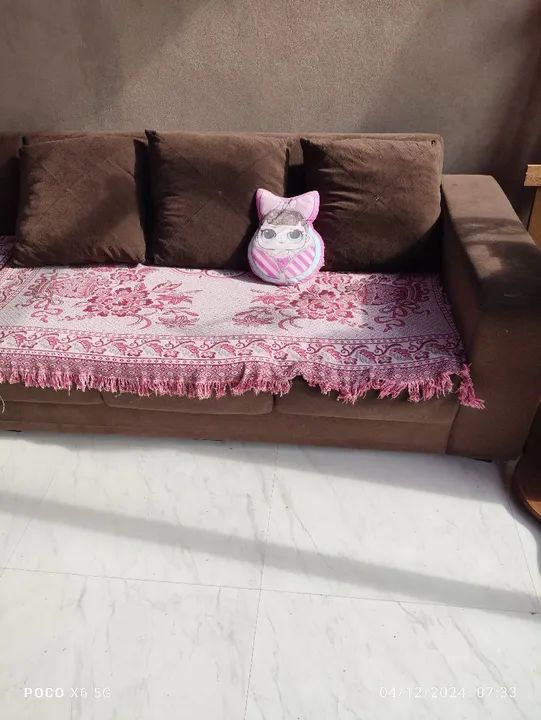 Sofá de Canto em Suede Marrom troco em celular $800 - Foto 2