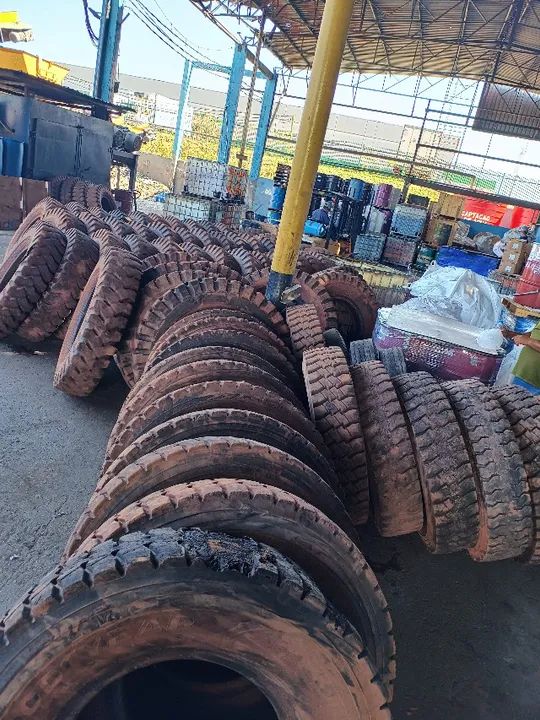 Pneu 1200-24 Usados - Foto 2