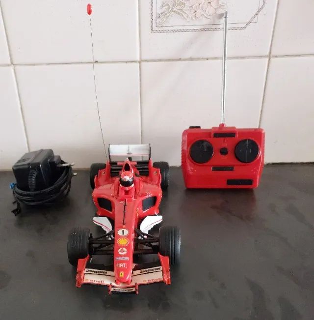 MJX RC Ferrari フェラーリ F2005 ラジコン F1 Ferrari F2005 da Mjx Rc Technic-Controle Remoto e Carregador