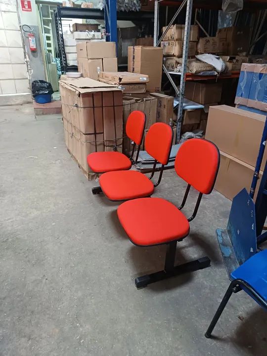 Vendo cadeiras fixas e Longarinas para igrejas(só novas)Veja Valores na Descrição - Foto 6