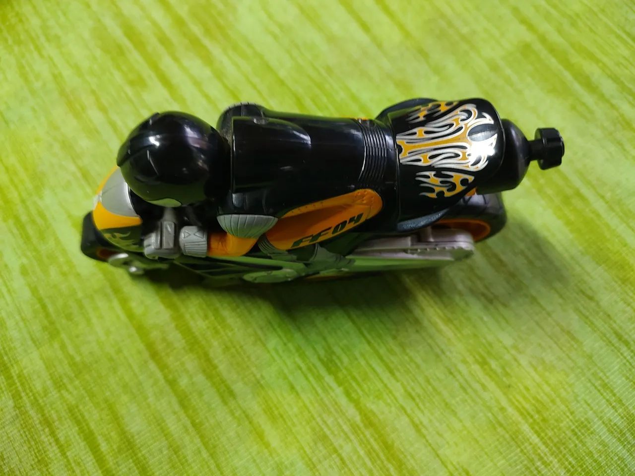 Moto Hot Wheels Fórmula Fuelers - Foto 3