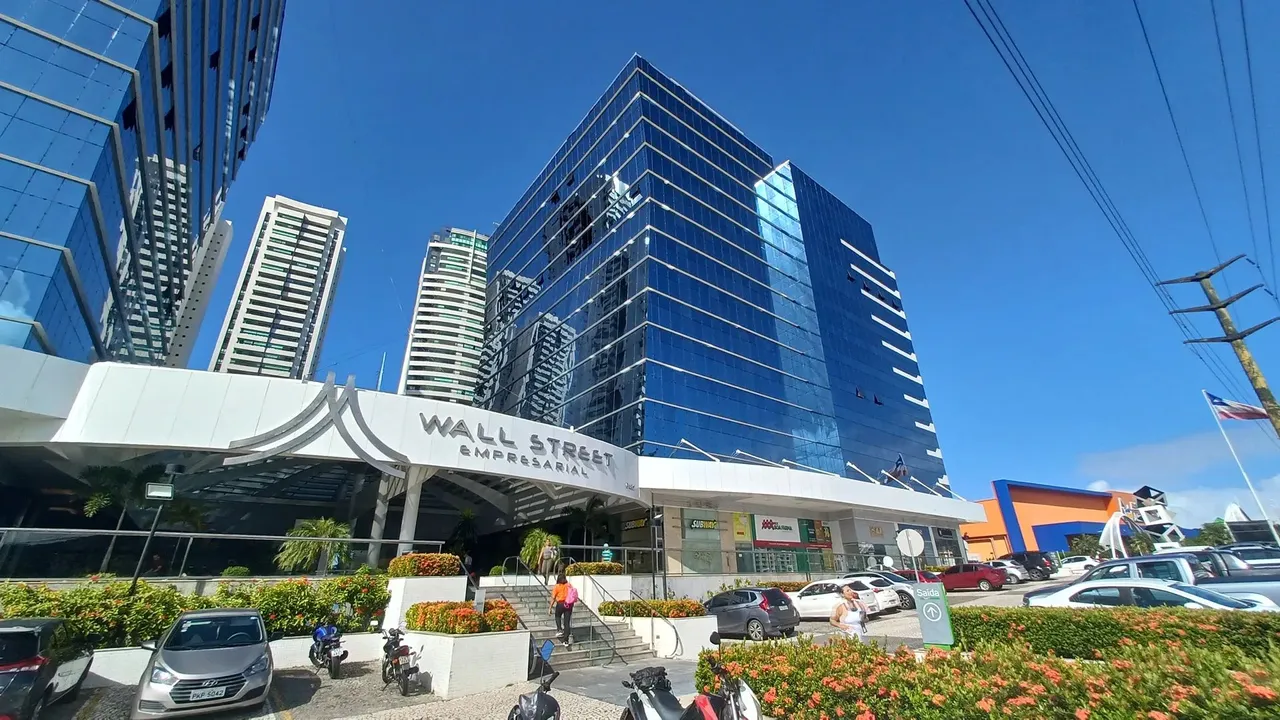 Sala para Locação Mobiliada e Decorada no Empresarial Wall Street Paralela - Salvador - BA