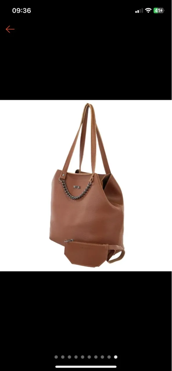 Bolsa de Ombro Marrom com Detalhes