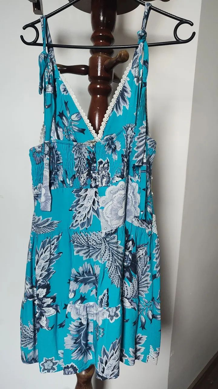 Vestido M Floral Turquesa com Detalhes em Renda - Foto 3