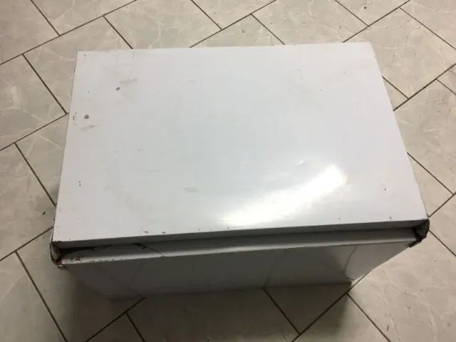 Caixa térmica metal - 67x43x46