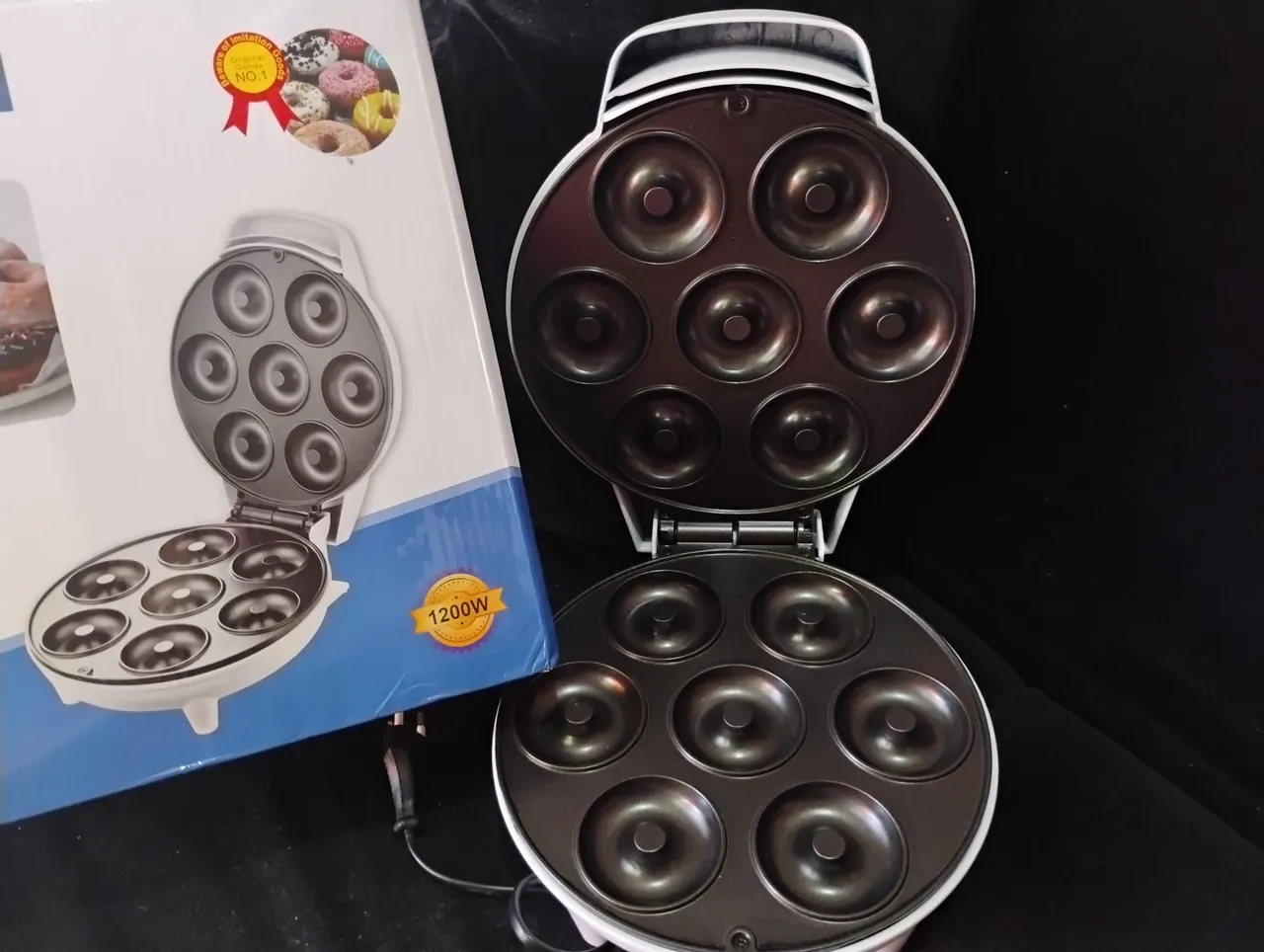 Máquina de Mini Donuts - NOVO NA CAIXA R$150,00