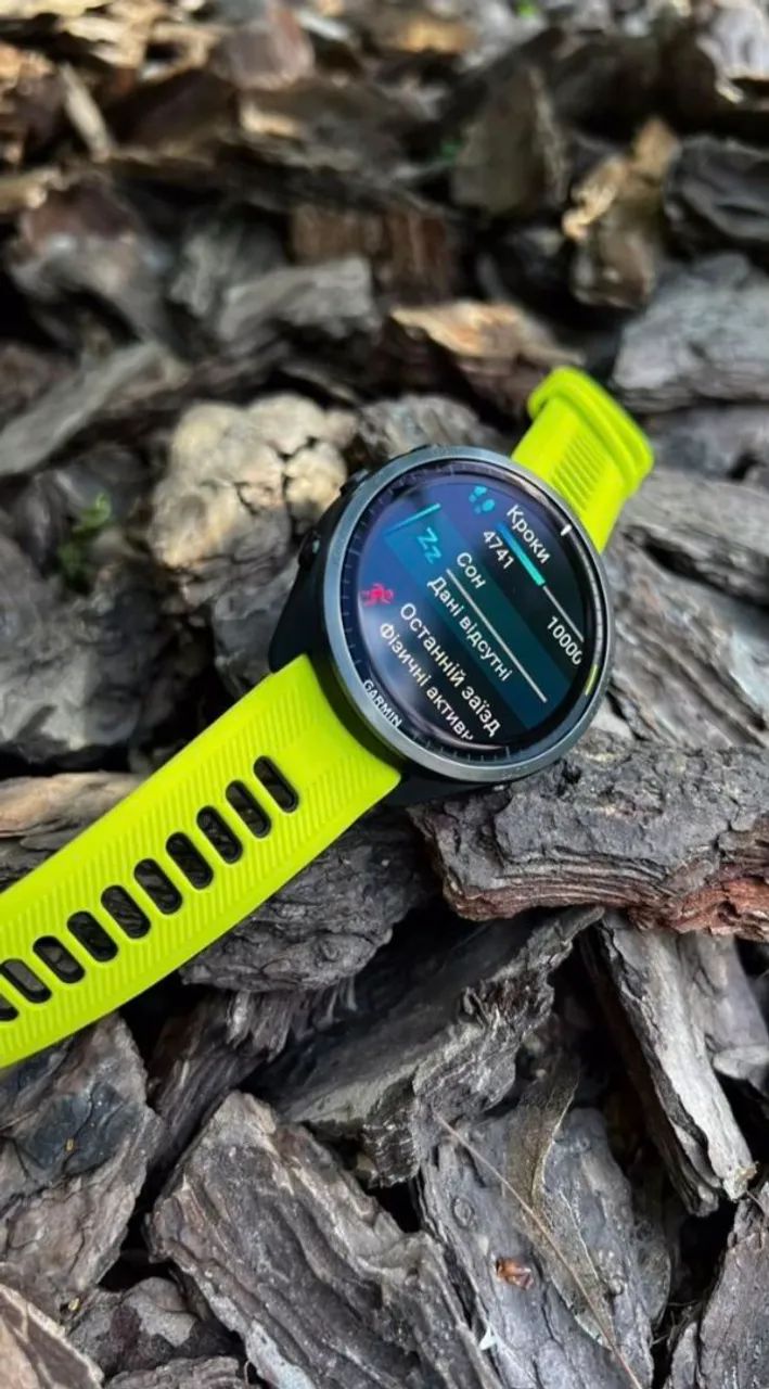 Relógio Garmin Forerunner 965 para corrida e triathlon - Foto 3