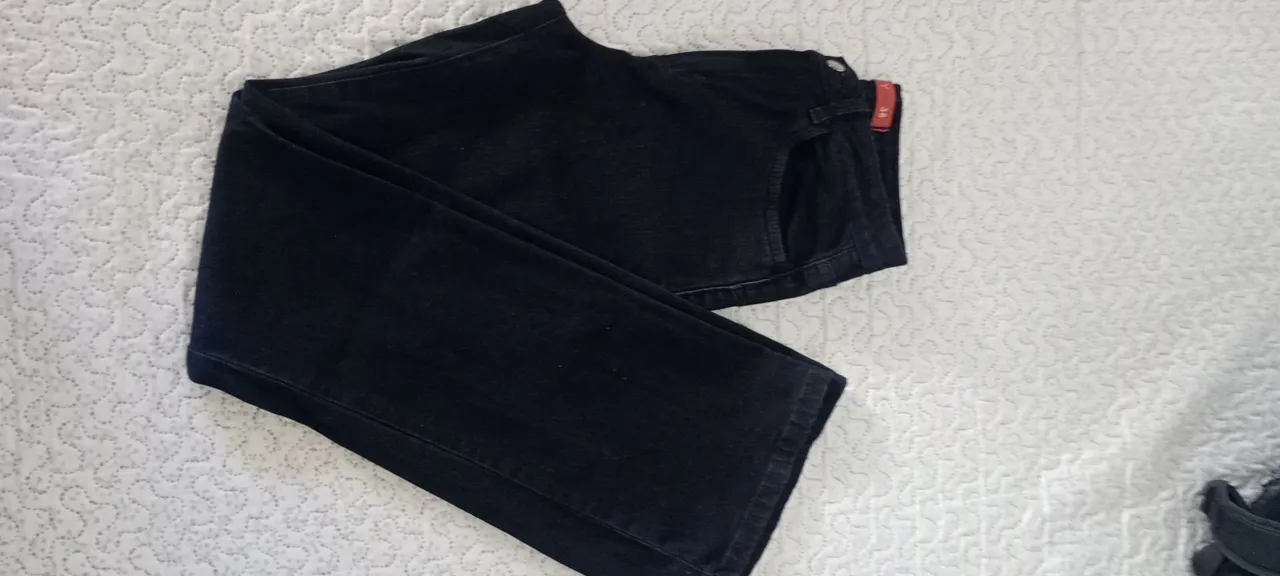 Calça Jeans flare Preta