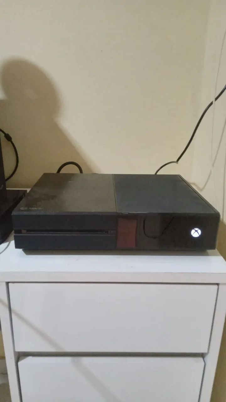 Xbox One em ótimo estado com jogos